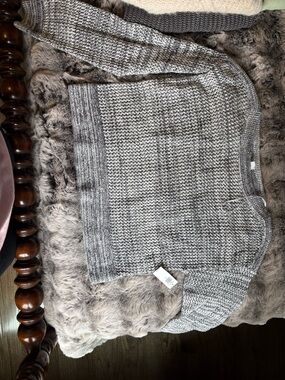 Old Navy Gray Marled Crewneck Sweater